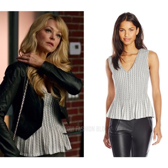 BCBG Pleated Peplum Top Sleeveless V-neck Size sm - Picture 1 of 7